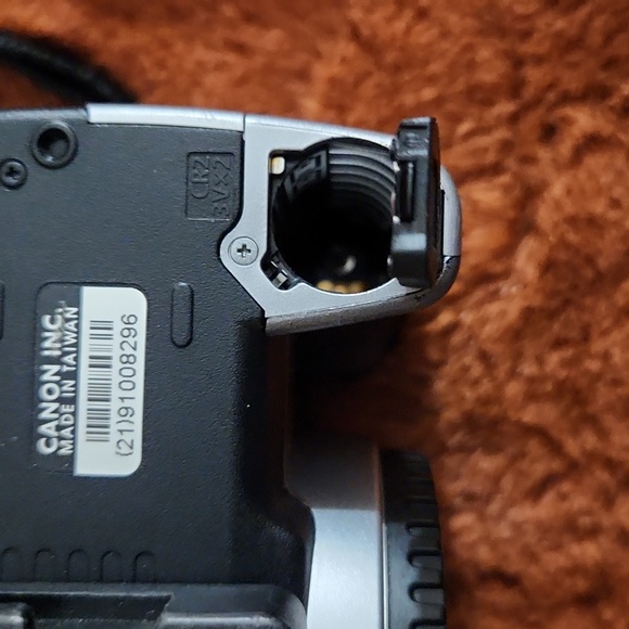 CANON EOS REBEL TI FILM CAMERA THIS IS A WOUNDERFUL CAMERA IF YOU DO B&W - Picture 7 of 11